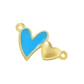 Dettaglio del ciondolo a doppio cuore placcato oro 18K con inserto in smalto blu - Blu