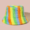Cappello bucket in peluche a righe arcobaleno in finta pelliccia calda invernale - Taglia unica / Righe Giallo Arancio Verde Blu (3)