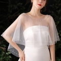 Élégant châle de mariée en tulle blanc avec perles et strass sur une cape de mariage - Châle à Perles Blanc (XPJ073)