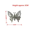 Dettaglio della clip per capelli a farfalla argentata con dimensioni 4cm di larghezza e 4,3cm - Stile di base / Argento