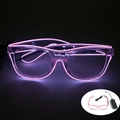 Detalle macro de las gafas LED transparentes con hilo EL rosa para fiestas y festivales de música - Morado