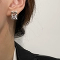 Elegantes pendientes cuadrados irregulares de plata con circonita cuadrada en modelo - Estilo de Circón Cuadrado con Marco Irregular Plateado (MY31826)