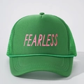 Cappellino trucker verde in rete con ricamo Fearless rosa e accento di corda intrecciata - Verde Erba