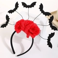 Cerchietto di Halloween con rose rosse e pipistrelli su espositore geometrico - 6 Pipistrelli + 3 Fiori Rossi