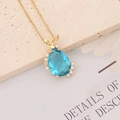 Collier ange doré avec pendentif goutte bleu marine et détails en zircone - Bleu lac