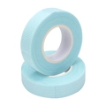 Lichtblauwe ademende non-woven wimperverlengingstape gepresenteerd in twee rollen - Standaard doos / Blauw