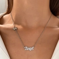 Collana in acciaio inossidabile argento con ciondolo Angel e piccolo farfalla - Angelo Farfalla Color Acciaio (10298)