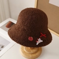 Bob en peluche marron pour femme avec broches mignonnes de lapin et pomme - M (56-58cm) / 5086 Café Foncé avec Accessoires de Chiot