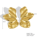 Vista detallada de pendientes de pétalos en acero chapado en oro de 18K con medidas - Forma de pétalo curvo irregular / Dorado