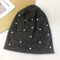 Bonnet tombant gris foncé avec perles et strass pour protection extérieure contre le vent - gris foncé