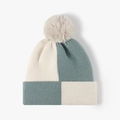 Gorro de punto para mujer en beige y gris azulado con pompón de piel sintética suave - Talla única / Azul Lago Beige