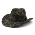 Détail d'un chapeau de cowboy en feutre vert olive avec imprimé vache et bord roulé - M (56-58cm) / Vert Militaire