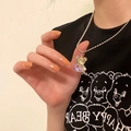 Collana con ciondolo a forma di orso in resina arcobaleno e catena a sfere d'argento Y2K - Collana con Ciondolo a Forma di Orsetto in Resina Trasparente Colorata