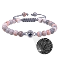 Armband mit 100 Sprachen Projektion und Marmorperlen in Rosa und Weiß für Paare - Rosa Zebrastein (Auf Lager)