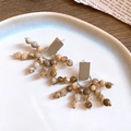 Orecchini vintage con perline in pietra pendenti con motivi marroni e beige - Orecchini a Nappa con Perline in Pietra Naturale Caffè Chiaro (Perno in Argento)