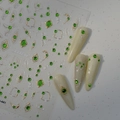 Pegatinas bohemias para uñas con gemas esmeralda y líneas metálicas doradas en 3D - Estilo de Bronceado de Piedra Preciosa Verde (CO-441)