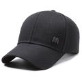 Klassische dunkelgraue 6-Panel Baseballkappe mit gebogenem Schirm und Metall-M-Logo - Grau / Einstellbar (56-60cm)