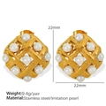 Orecchini in acciaio al titanio dorato a maglia intrecciata con perle bianche incastonate - 22mm / Oro (Perla Bianca)
