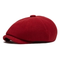 Donkerrode newsboy pet van wolmix met diagonale twill-textuur en knoopdetail bovenaan - Eén Maat(Verstelbaar) / Rood