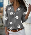 Camisa de manga larga gris con estampado floral y detalles de flores blancas y rosas - 3XL / Tops / Estampado floral gris rosa y blanco