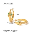 Detailed view of snake earrings with green enamel eyes and precise size dimensions - Gold Snake Style (JDE2023352)