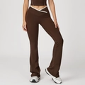 Dunkelbraune Schlag-Yogahose mit weißem gekreuztem High-Waist-Bund für Fitness - Dunkelbraun
