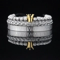 Set de 3 pulseras para hombre con colgante de corona, trenzado y números romanos - Color Acero Corona Dorada 6 Cuentas de Piña