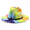 Chapeau fedora en feutre avec imprimé graffiti et ruban noir à rivets dorés pour femme - Style de Graffiti à Éclaboussures Multicolores (02)