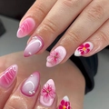 Pink gradient almond press-on nails featuring 3D flowers and delicate pearl accents - K079【24pcs】 / Boxed (jelly Gel + Granules)