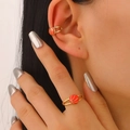 Χρυσό σετ σκουλαρίκι ear cuff και δαχτυλίδι μπάσκετ με λεπτομερή πορτοκαλί υφή - Σετ δαχτυλίδι και σκουλαρίκι κλιπ μπάσκετ