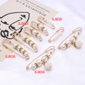 Waist buckle pin set in 3.8cm and 5.8cm sizes with gold plating and white pearls - Pearl String Ball Charm Set