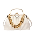 Sac à main blanc en cuir plissé avec grosse chaîne dorée et boucle en métal rétro - Blanc