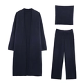 Detail des marineblauen dreiteiligen Stricksets mit langem Cardigan, Top und Hose - Marineblau