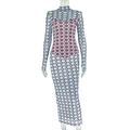 Detail der geometrischen Rautenmusterung am eng anliegenden Stehkragen-Kleid - S / Blaues Blumenmuster