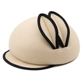 Boina japonesa de lana con lindas orejas de conejo y borde negro en contraste color beige - M (56-58cm) / Blanco Crema