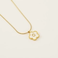 18K gold plated snake chain necklace with a white five-petal clover letter O pendant - Letter O
