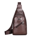 Braune Herren Brusttasche aus Kunstleder mit Kieselmaserung und verstellbarem Gurt - 921 Braun