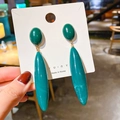 Eleganti orecchini a cuore verdi in resina con pendente lungo per donne - Verde