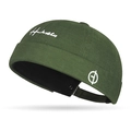 Bonnet docker vert armée avec broderie blanche et boucle de réglage en métal au dos - Réglable / Vert Foncé