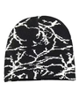 Detailansicht der schwarz-weißen Schmetterlings-Strickstruktur dieser warmen Beanie-Mütze - Astmuster Jacquard / Schwarzer Ast