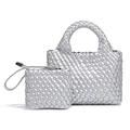 Silberne handgewebte Mini-Tasche und passendes Reißverschlussetui mit Metallic-Effekt - Silber