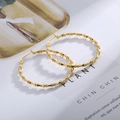 Grandi orecchini a cerchio con trama a bambù in acciaio inossidabile dorato 18K - Oro