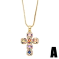 Collana con ciondolo a croce dorata hip hop con zirconi colorati e catena a box - Stile A-Croce di Zircone Colorato