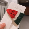 Handgefertigte Häkel-Haarspange im Wassermelonen-Design aus rotem und grünem Garn - Wassermelonenrosa