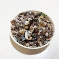 Pierres de quartz et d'agate colorées polies dans un bol rond blanc élégant - Agate de Perse