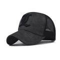 Cappellino trucker nero classico con ricamo L gotico 3D e rete traspirante - Quadri Nero