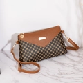 Brown and black circle pattern crossbody bag with golden metal plate and thin strap - Brown
