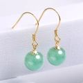 Détail du crochet de boucle d'oreille en argent S925 avec pierre aventurine verte - Argent 925/Aventurine Jade / Doré