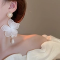 Elegant white mesh petal earrings with baroque pearls and studs for beach vacation style - 104# Silver Pin-Mesh Flower Baroque Pearl / White