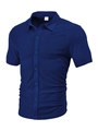 Gedetailleerde macro-opname van de marineblauwe wafelgebreide textuur op het herenshirt - S / Marineblauw